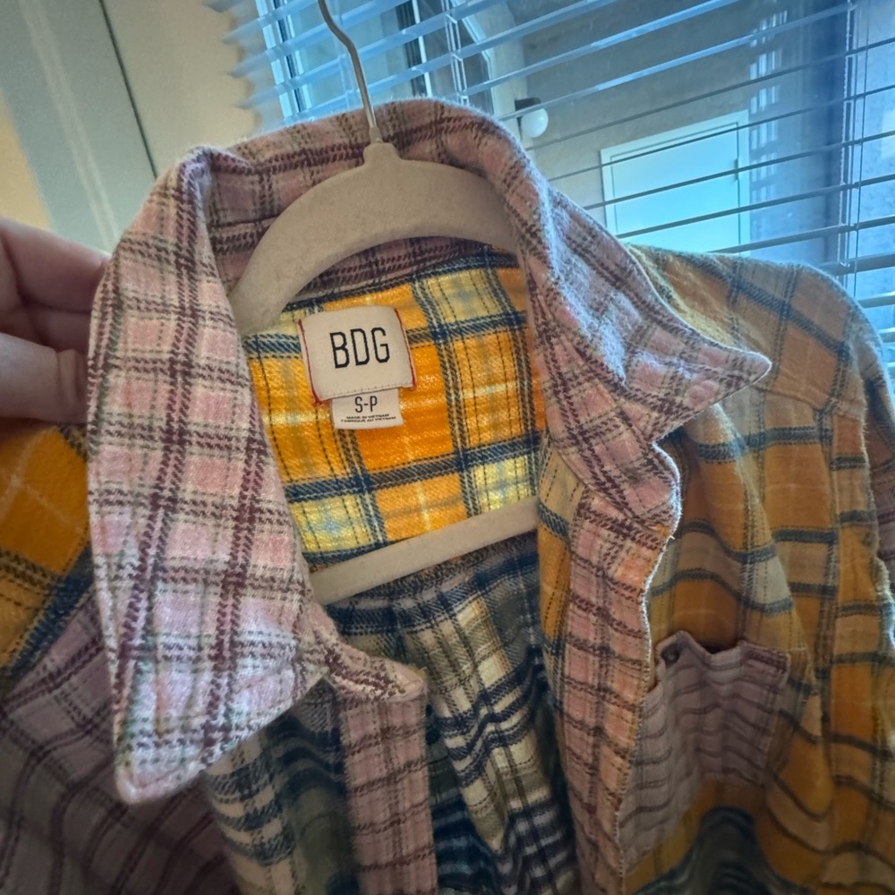 BDG Multicolor Plaid Flannel - Picture 5 of 5